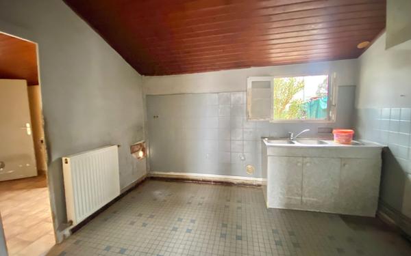 Immeuble à vendre    4 pièces • 110 m2 Toulenne