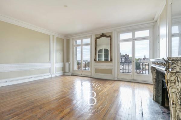 Paris 6ème, Appartement 3 Chambres -  176 m² à vendre
