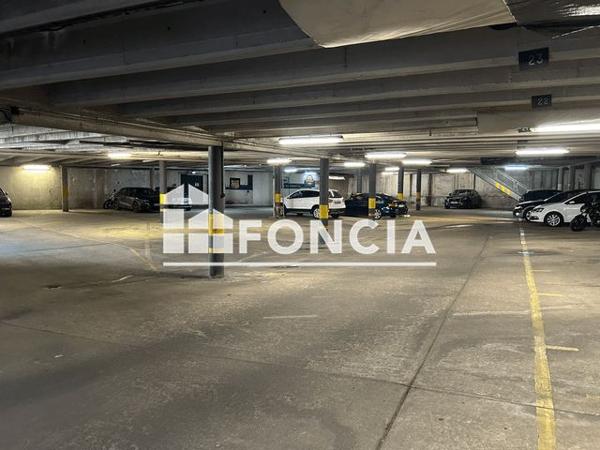 Location Parking - 43 RUE DE GENERAL LECLERC/ 27 PLACE HAUTE VIELLE TOUR Rouen 76000