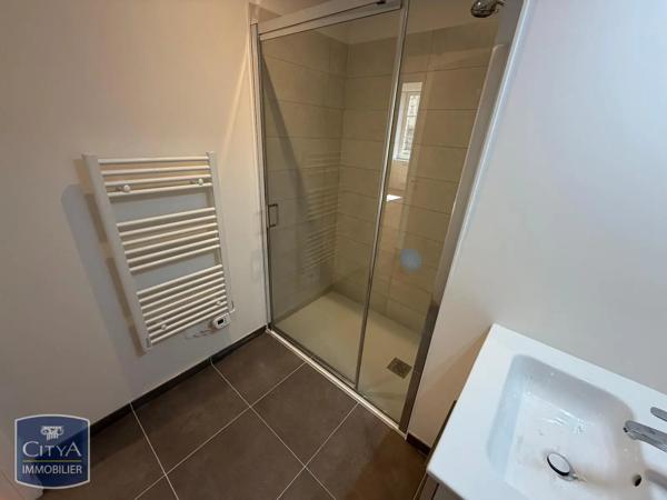 Appartement à louer 4 pièces 89.3m² Vichy (03200)