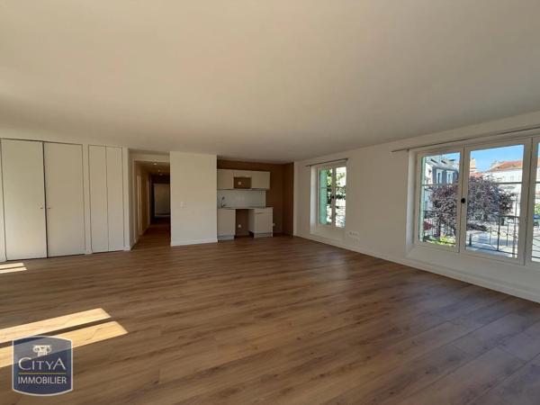 Appartement à louer 4 pièces 89.3m² Vichy (03200)
