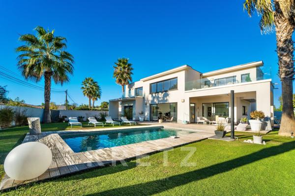 Villa d'architecte en bord de mer