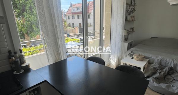 Location Studio meublé 25.16 m² - Bois-colombes 92270