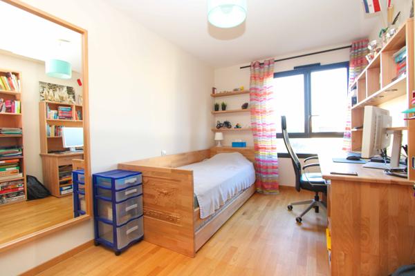 Saint-Genis-Pouilly (01630) APPARTEMENT T5 de 133 m2 – GRAND STANDING – PARK JEAN MONNET - ST GENIS POUILLY/GRAND GENEVE