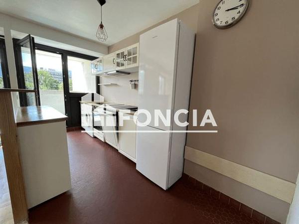 Location Appartement 4 pièces 94.6 m² - TOUR BELLEDONNE Grenoble 38000