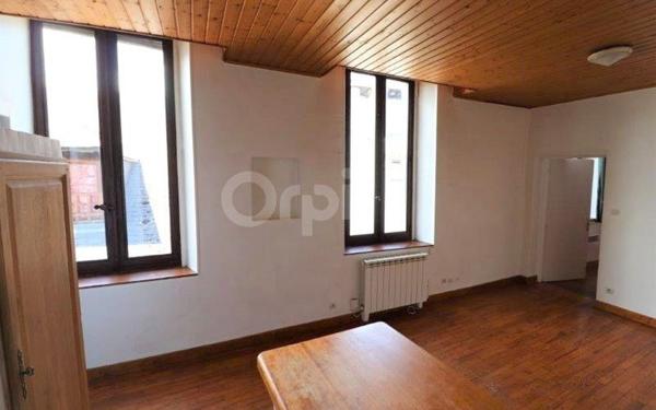 Appartement à louer    2 pièces •  Chambéry