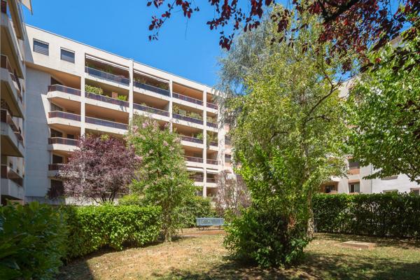 LYON 6- TETE D'OR- Appartement en étage élevé de 147,10 m² avec terrasse - 3 chambres poss.4 - Garage double