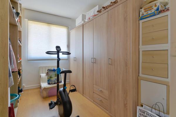 LYON 6- TETE D'OR- Appartement en étage élevé de 147,10 m² avec terrasse - 3 chambres poss.4 - Garage double