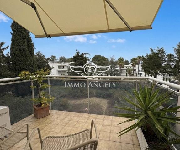 EMPLACEMENT PREMIUM POUR CE MAGNIFIQUE T4 DE 99M2 AVEC GRANDE TERRASSE-GARAGE FERME-AU CALME