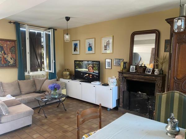 Maison, 100 m², 4chs, terrain 1800 m², La Bazoque