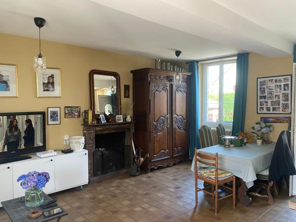 Maison, 100 m², 4chs, terrain 1800 m², La Bazoque