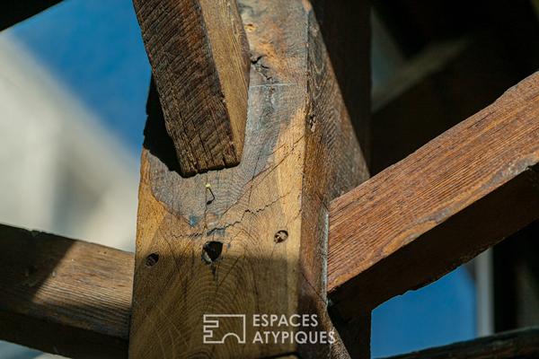 Grand loft lumineux avec terrasse couverte