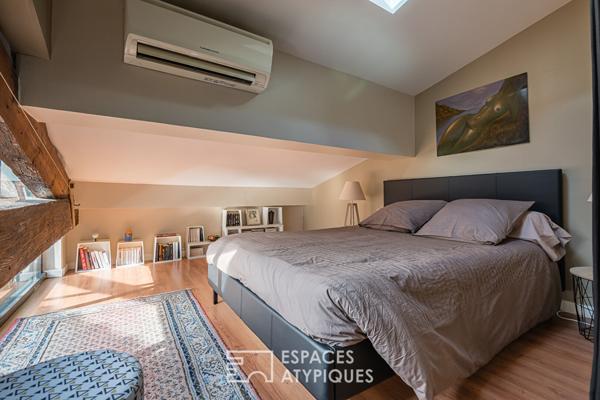 Grand loft lumineux avec terrasse couverte