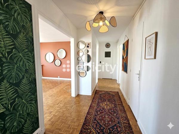 Appartement
         3 pièces
        - 73 m² 362 000 € *