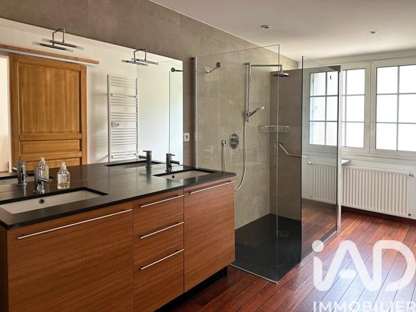 Maison à vendre 6 pièces 220 m² Seiches-sur-le-Loir
