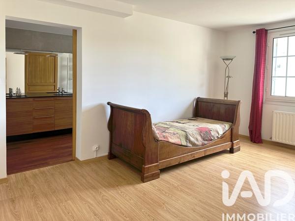 Maison à vendre 6 pièces 220 m² Seiches-sur-le-Loir