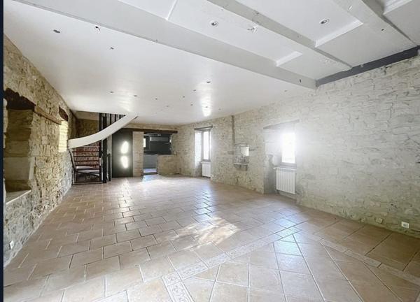 Maison 202 920 € Terrasson-Lavilledieu 5 p 137 m² DPE C