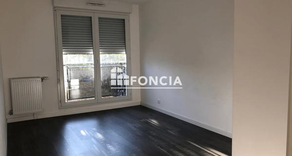 Location Appartement 3 pièces 64.6 m² - Sainte-geneviève-des-bois 91700