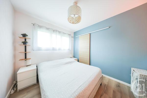 Appartement F4 à vendre  4 pièces - 79,40 m2 VILLECRESNES - 94