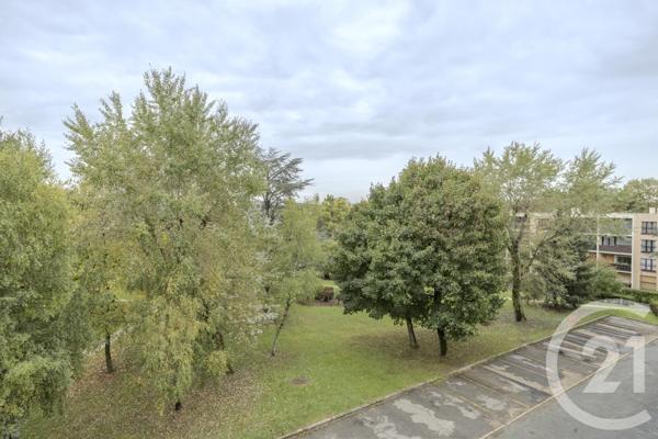 Appartement F4 à vendre  4 pièces - 79,40 m2 VILLECRESNES - 94