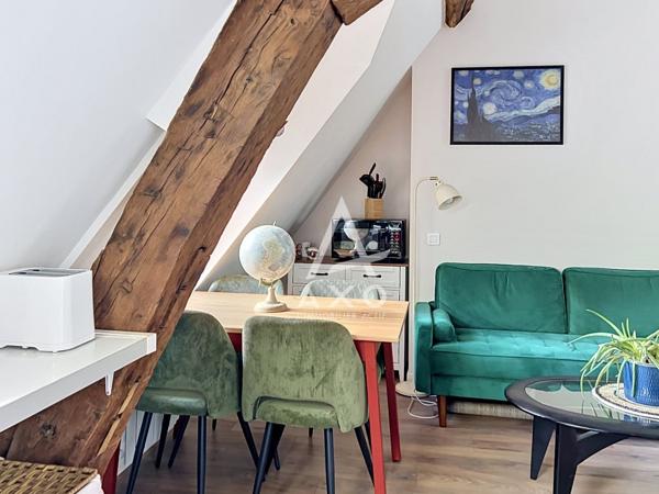 DIJON (21) - Hypercentre Rue Jeannin - Grand studio coup de coeur