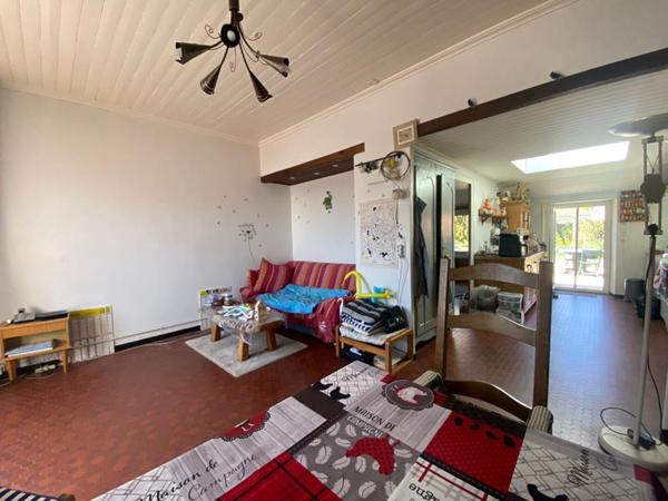 MAISON PLAIN PIED - 2 CHAMBRES - 44680 SAINTE PAZANNE BUDGET 208 000  HAI