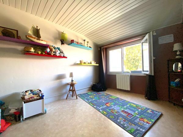 MAISON PLAIN PIED - 2 CHAMBRES - 44680 SAINTE PAZANNE BUDGET 208 000  HAI