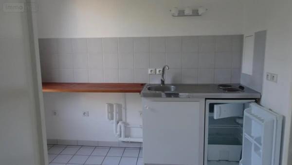 Location - Appartement Reims 51100 1 pièce 31 m 2
