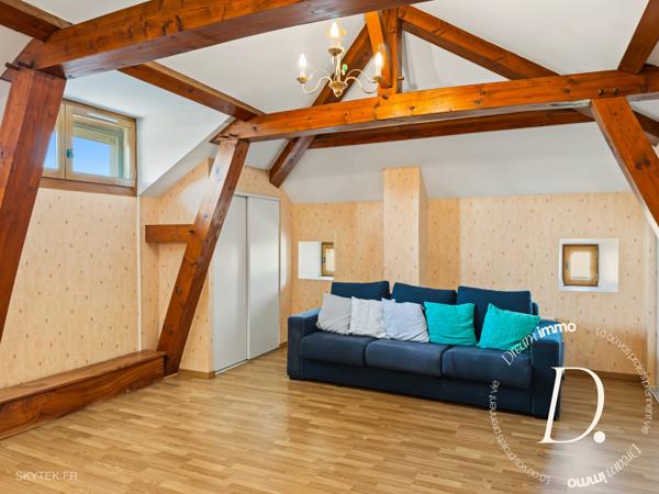 BEL ENSEMBLE IMMOBILIER AVEC MAISON FAMILIALE ET GÎTE INDÉPENDANT