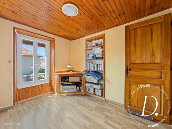 BEL ENSEMBLE IMMOBILIER AVEC MAISON FAMILIALE ET GÎTE INDÉPENDANT