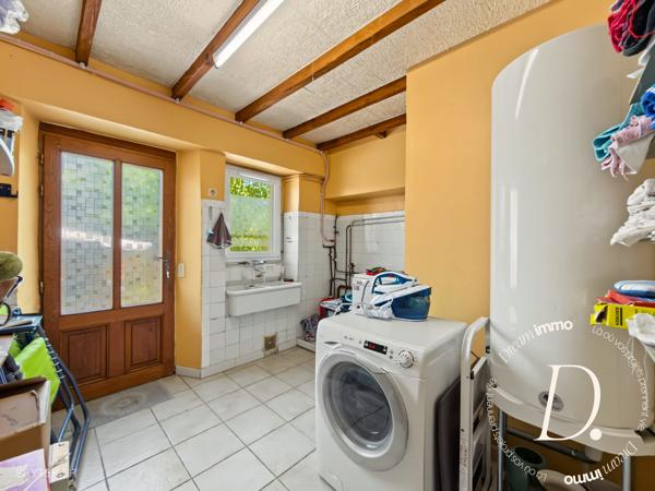 BEL ENSEMBLE IMMOBILIER AVEC MAISON FAMILIALE ET GÎTE INDÉPENDANT
