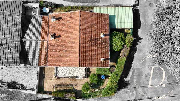 Maison mitoyenne à rafraichir