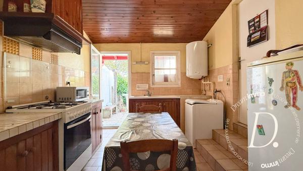 Maison mitoyenne à rafraichir