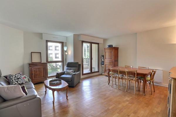 Appartement résidence de Standing, 4 pièce(s) 3 chambres 90 m2 Terrasse