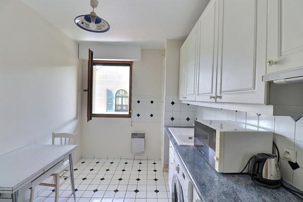 Appartement résidence de Standing, 4 pièce(s) 3 chambres 90 m2 Terrasse