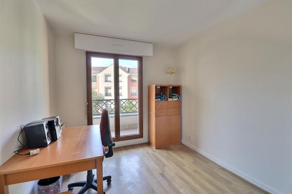 Appartement résidence de Standing, 4 pièce(s) 3 chambres 90 m2 Terrasse