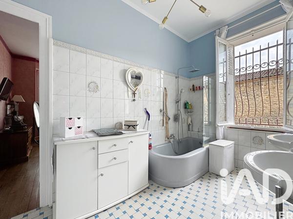 Maison à vendre 4 pièces 117 m² Angoulême