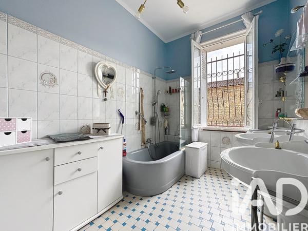 Maison à vendre 4 pièces 117 m² Angoulême