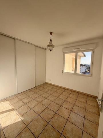 À Dax quartier Saint Vincent, appartement T3 avec garage
