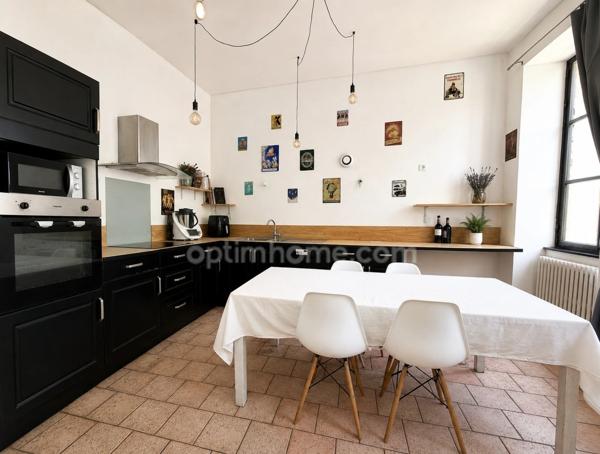 MAISON DE MAÎTRE – 5 CHAMBRES –DEPENDANCE AVEC GARAGE – VUE DÉGAGÉE SUR LA VALLÉE – ENTRE FERVAQUES ET LISIEUX