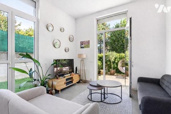 Appartement situé à CHATOU avec 3 chambres de 98 m2 avec jardin