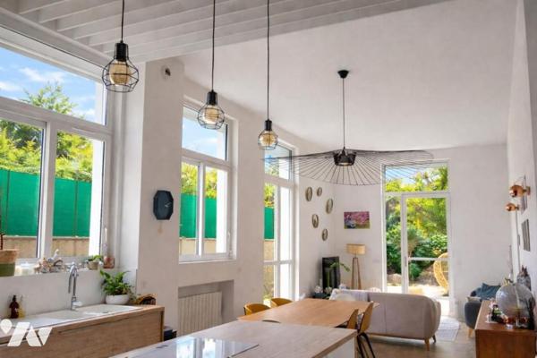 Appartement situé à CHATOU avec 3 chambres de 98 m2 avec jardin