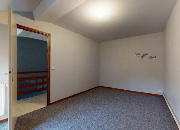 Appartement à louer    3 pièces • 87,23 m2 Trévoux