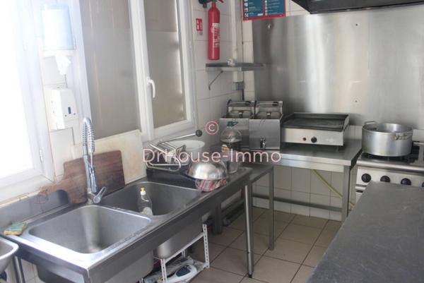 Commerce à vendre 3 pièces de 213 m²