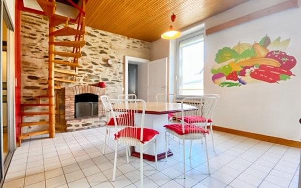 Maison à vendre    5 pièces •  Châteaubriant