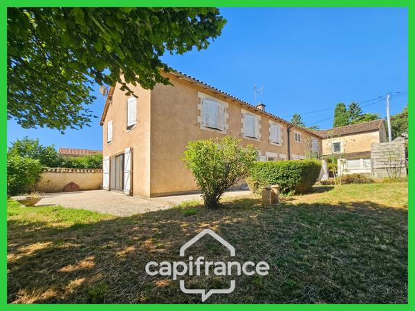 Maison 249 m², à vendre 8 pièces MIGNE AUXANCES (86), environnement et secteur de qualité.