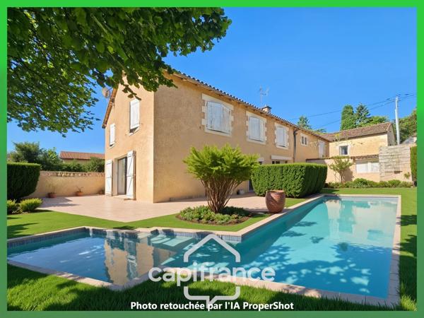 Maison 249 m², à vendre 8 pièces MIGNE AUXANCES (86), environnement et secteur de qualité.