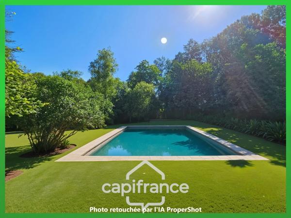 Maison 249 m², à vendre 8 pièces MIGNE AUXANCES (86), environnement et secteur de qualité.