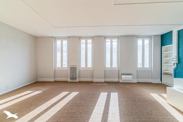 Appartement 409 900 € Bordeaux 4 p 126 m² DPE E
