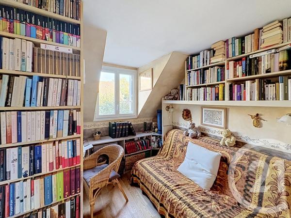 Maison à vendre  5 pièces - 87,60 m 2   ST DENIS  - 93